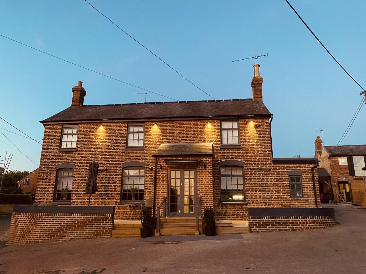 The Cherry Tree Hotel Kingston Blount Exterior photo